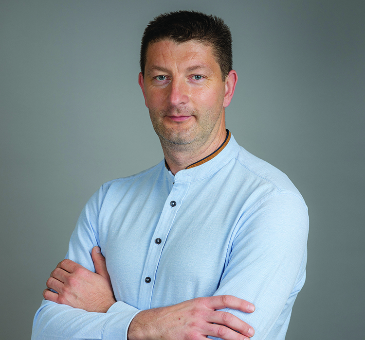 Emir Isaković - Technical maintenance